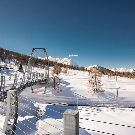 Th - Villaggio Olimpico 4*