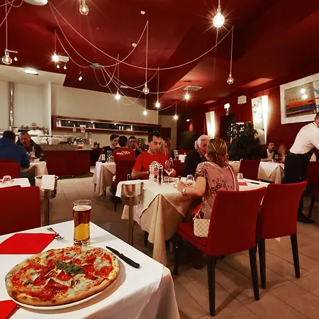 Th - Villaggio Olimpico