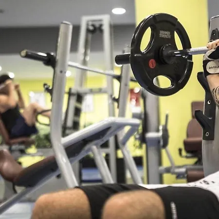 Th - Villaggio Olimpico 4* Сестриере