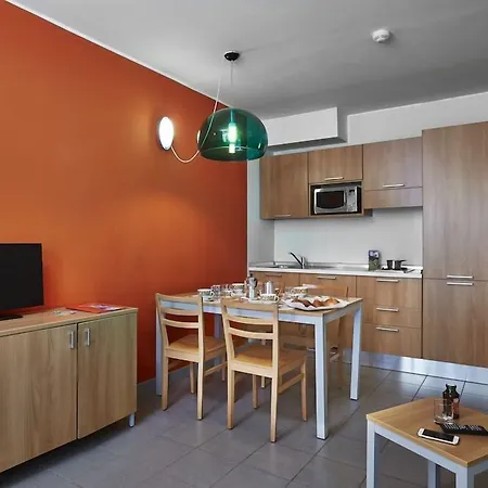 Th - Villaggio Olimpico Апарт-отель 4*