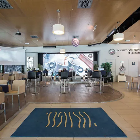 Th - Villaggio Olimpico Сестриере