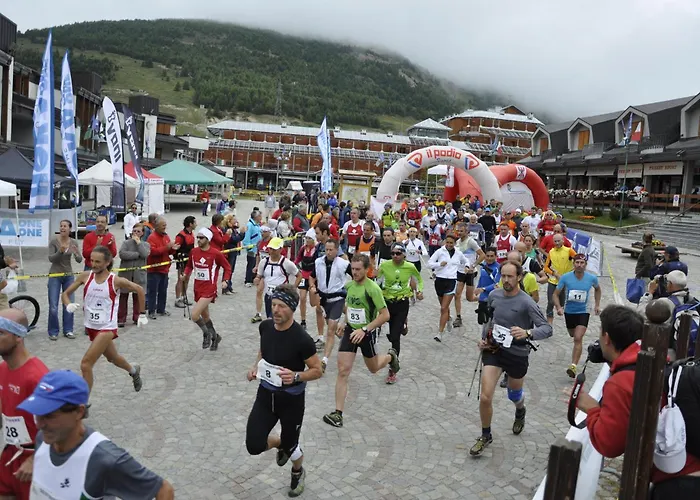 Aparthotel Th - Villaggio Olimpico 4*